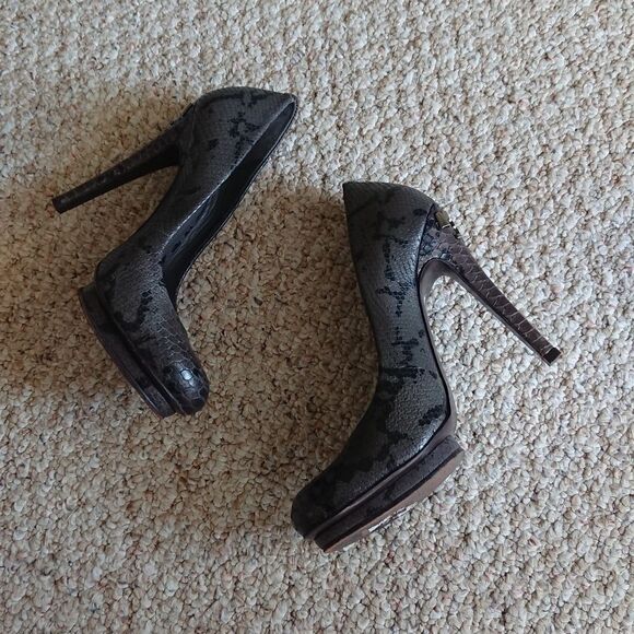 TORY BURCH Jude Pumps Snake print with silver Logo size 8M - Picture 5 of 15